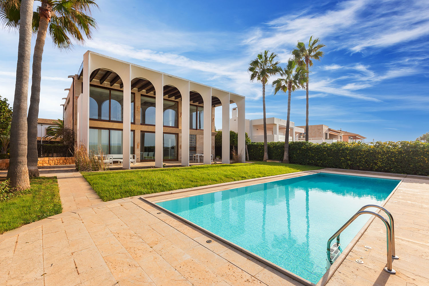 20570-villa-in-erster-meereslinie-mallorca-b