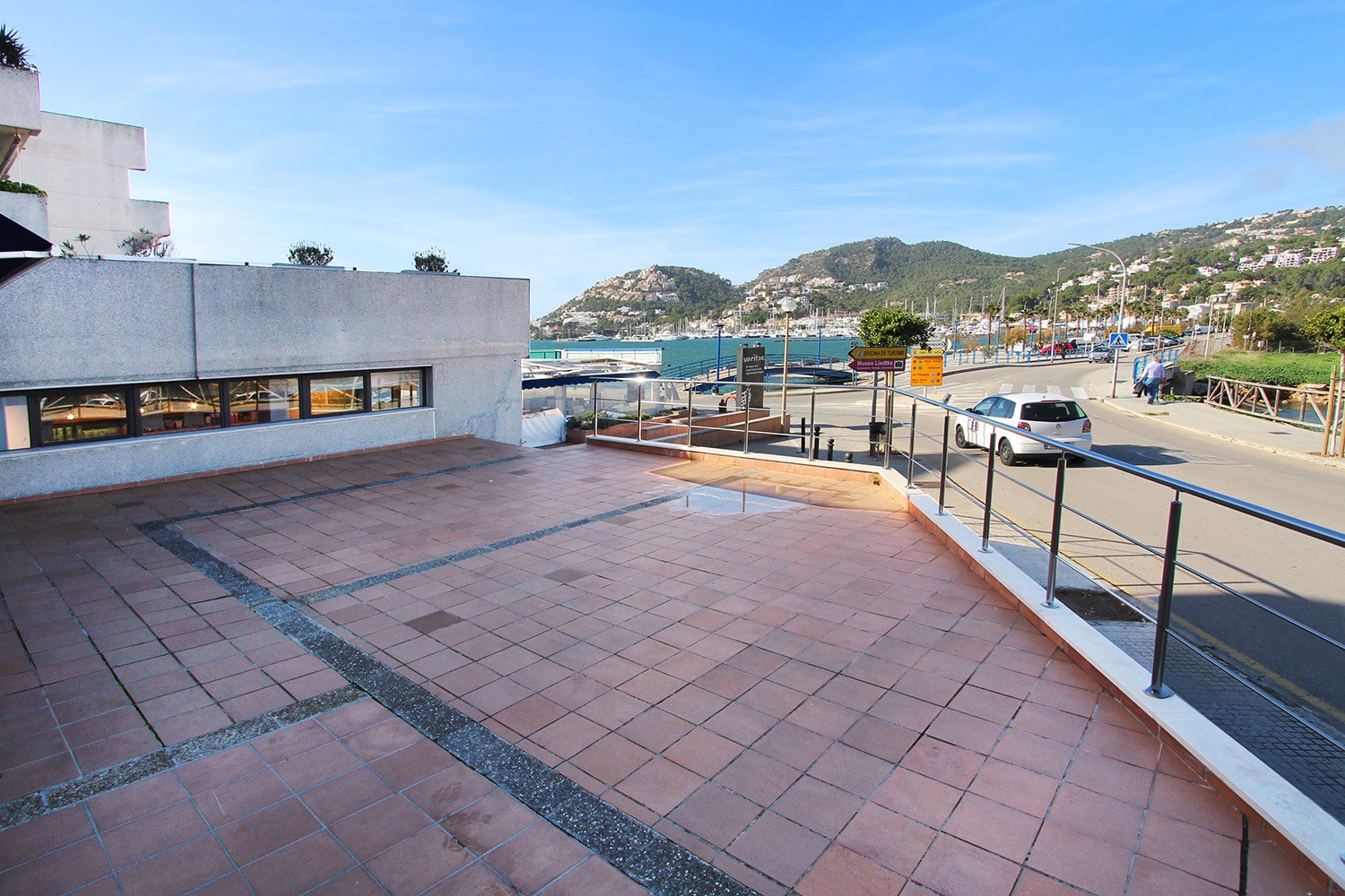 boutique-port-c.jpg