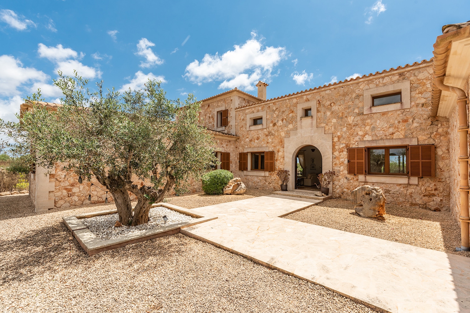 Natural stone facade