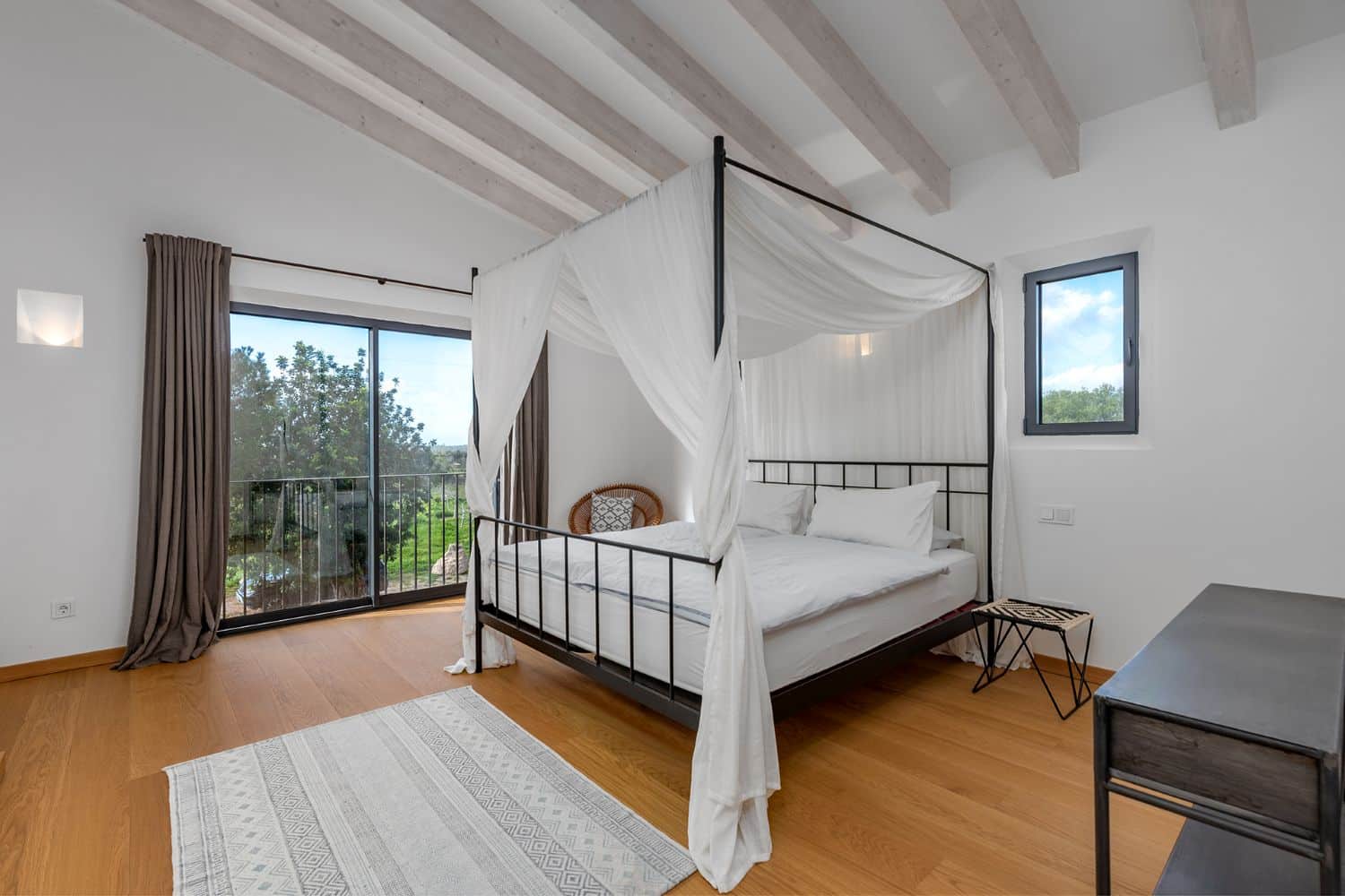 Bedroom alternative