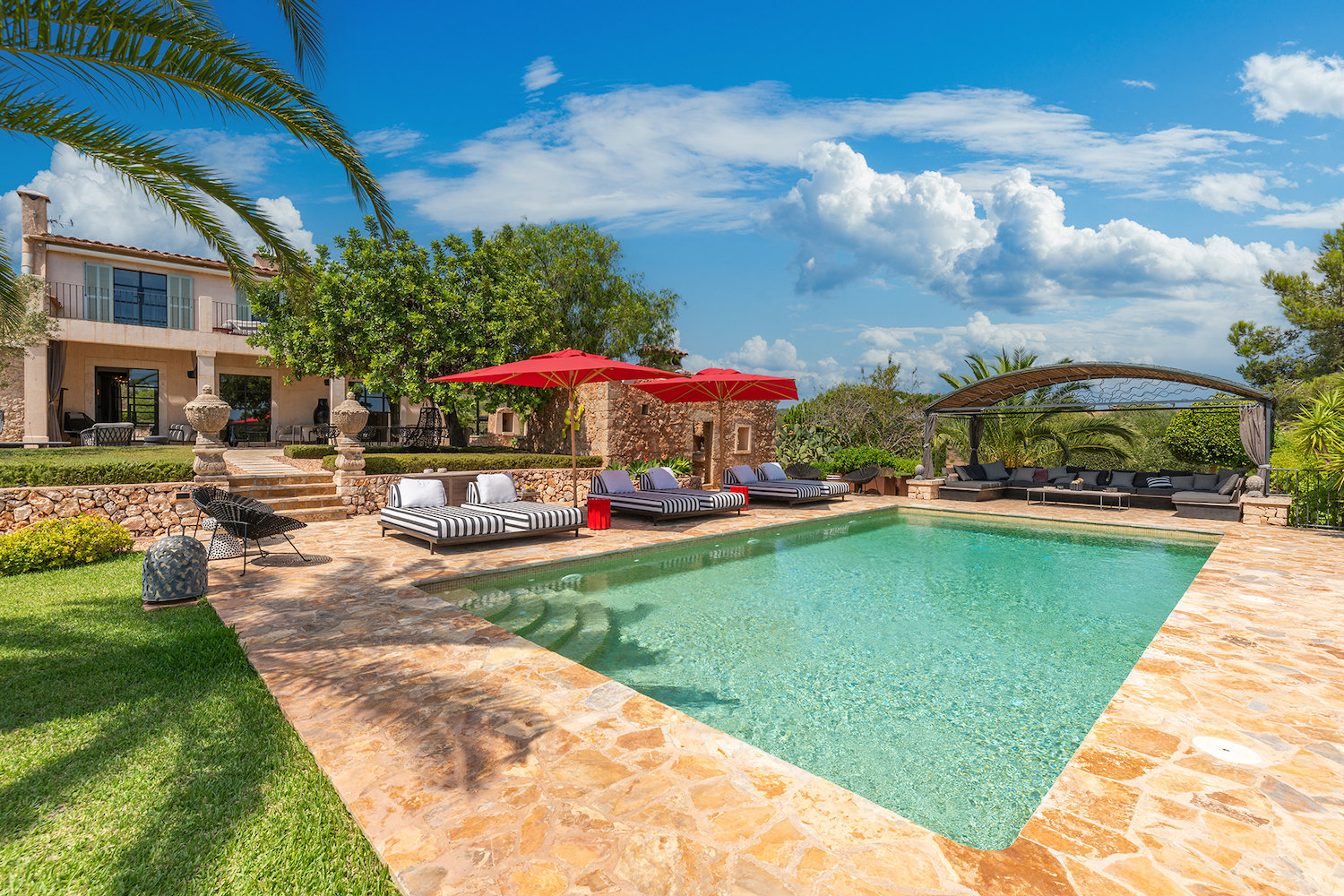 Pool area