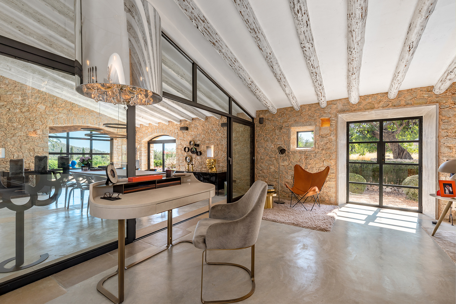 Spacious living area