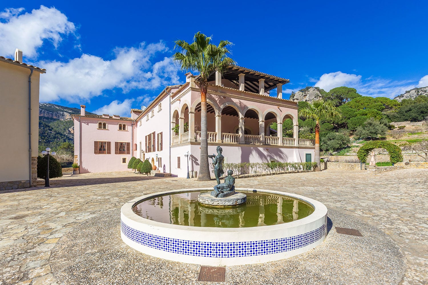 26379-luxus-Anwesen-Kauf-puigpunyent-esporles-mallorca-51