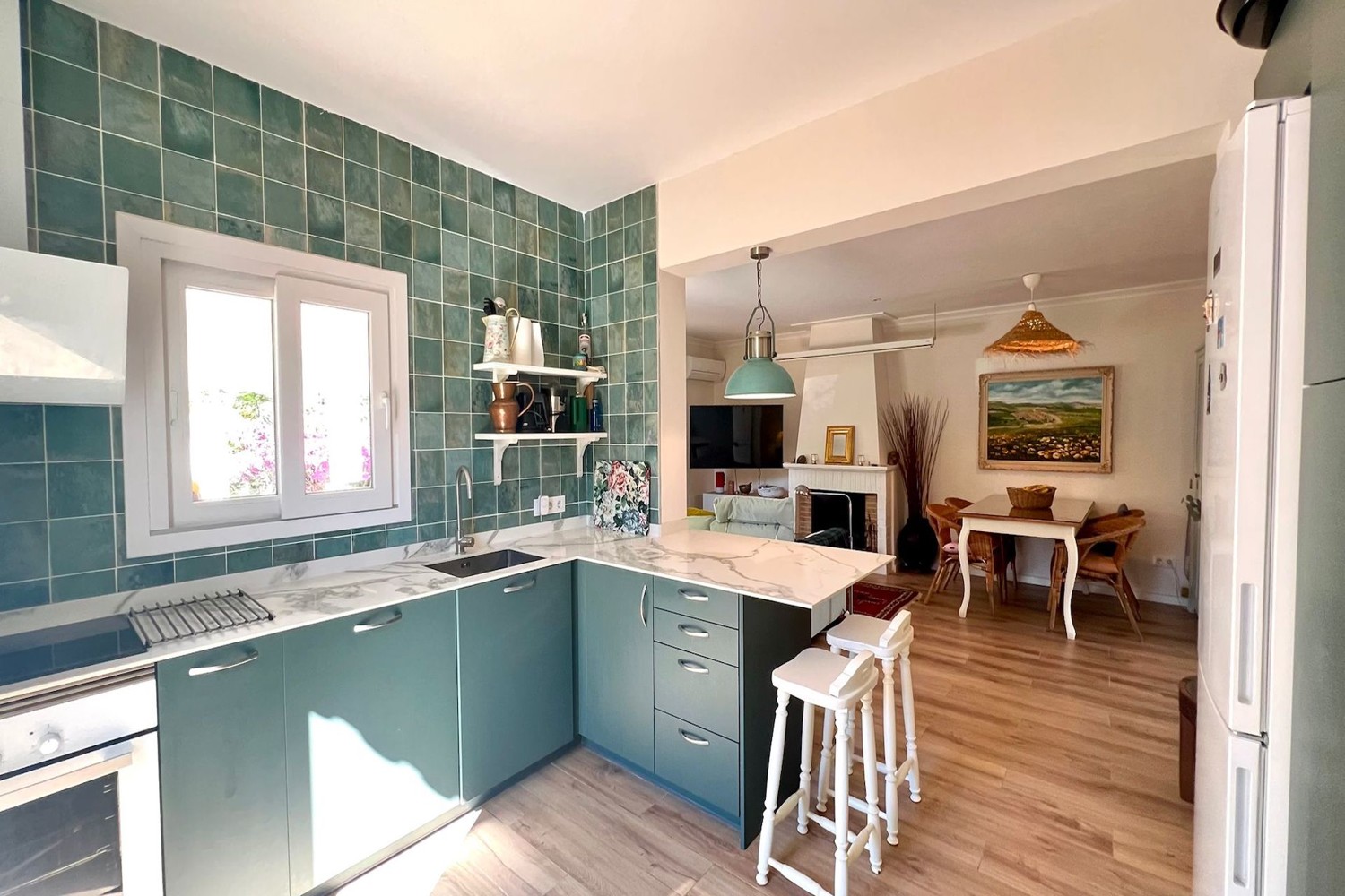 Modern kitchen