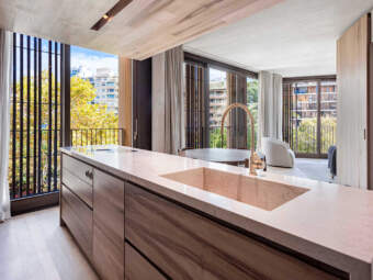 Elegant apartment in sought-after residential area