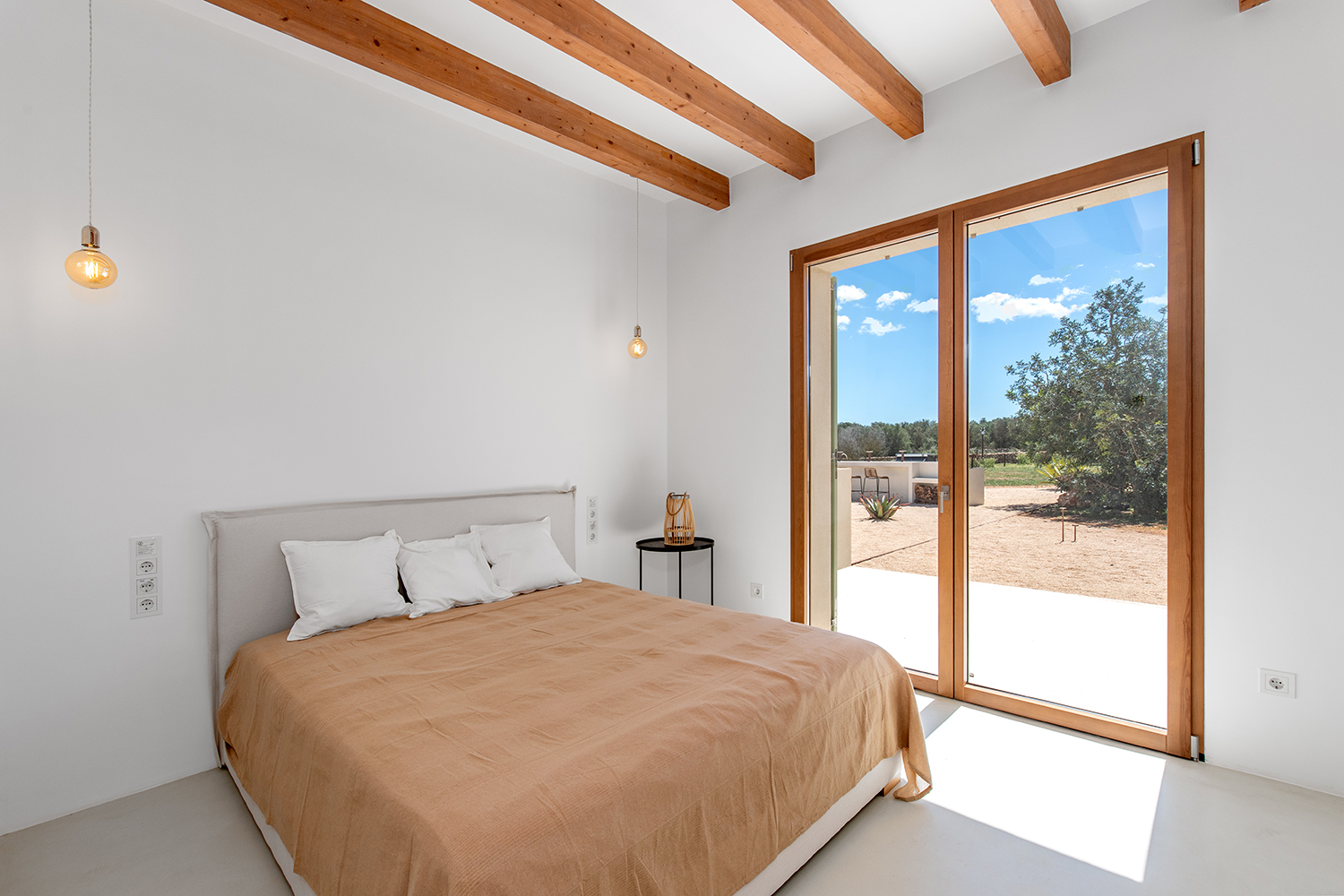 One of 6 bedrooms