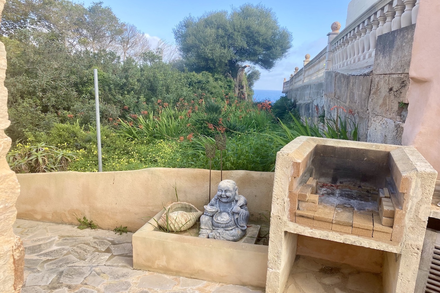 Barbecue area with sea view