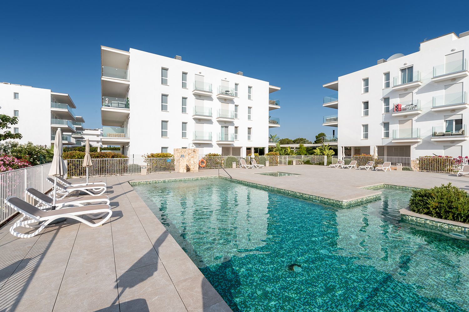 Large pool