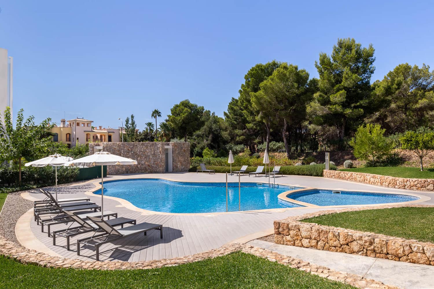 25909-penthaus-in-anlage-santa-ponsa-u