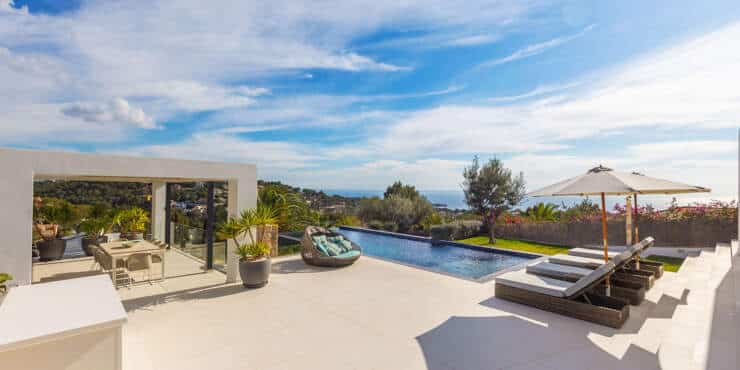 Magnificent villa in privileged location with stunning views