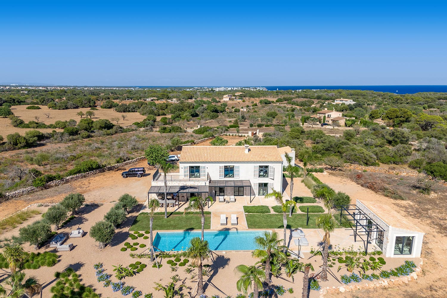 Exclusive design finca near the sea