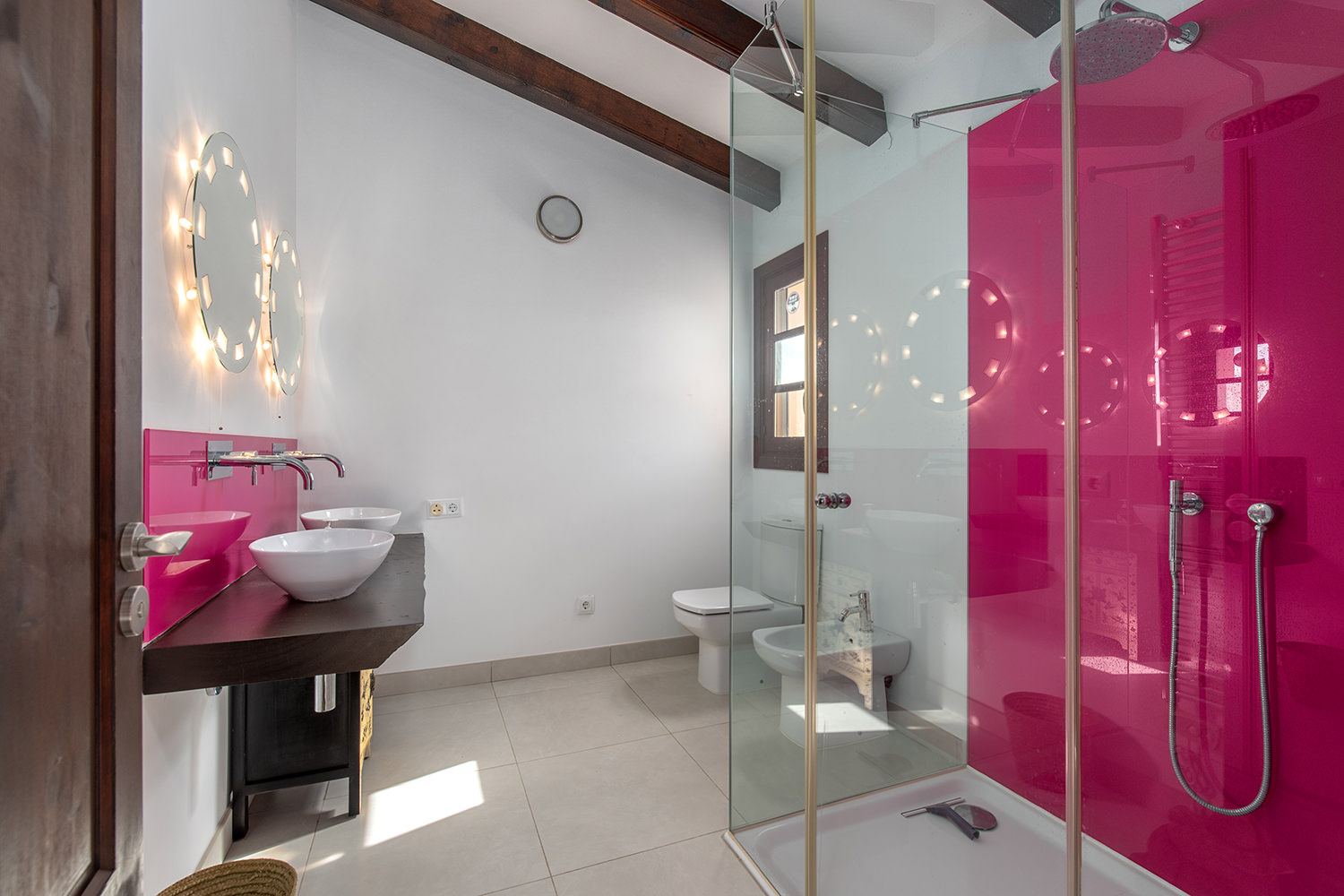 Bathroom master bedroom