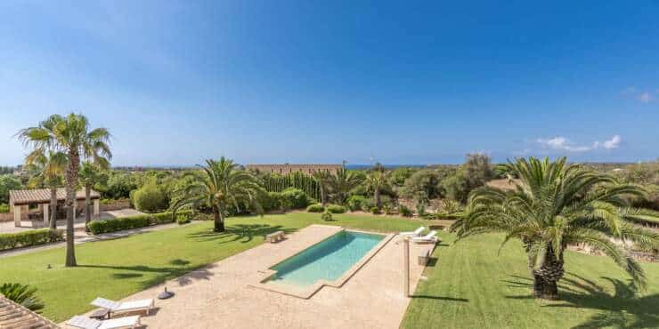 Charming natural-stone finca with enchanting garden and pool near Santanyi