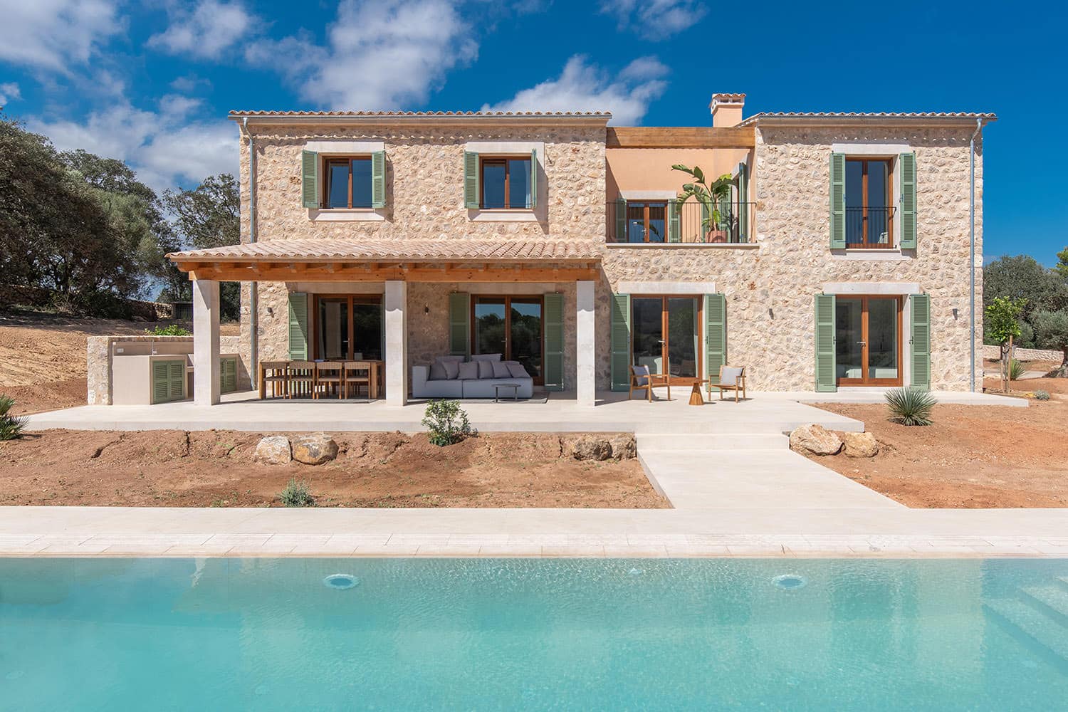 Finca with naturalstone facade