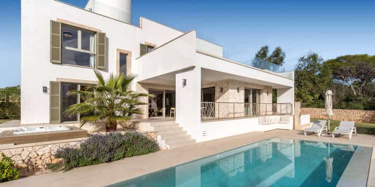 Timeless elegance near Cala Figuera – modern villa with Mediterranean charm