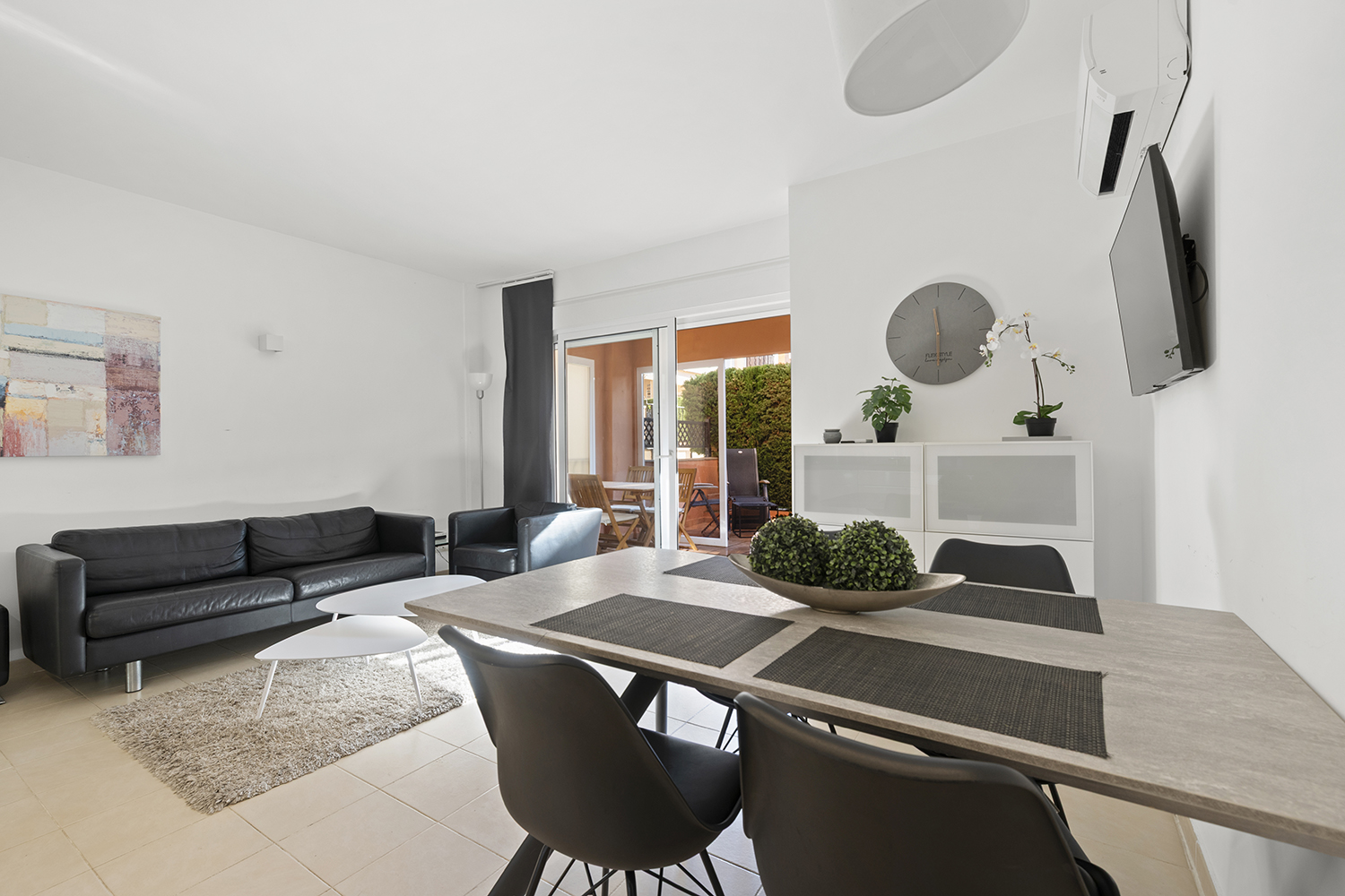 Access to the garden terrace