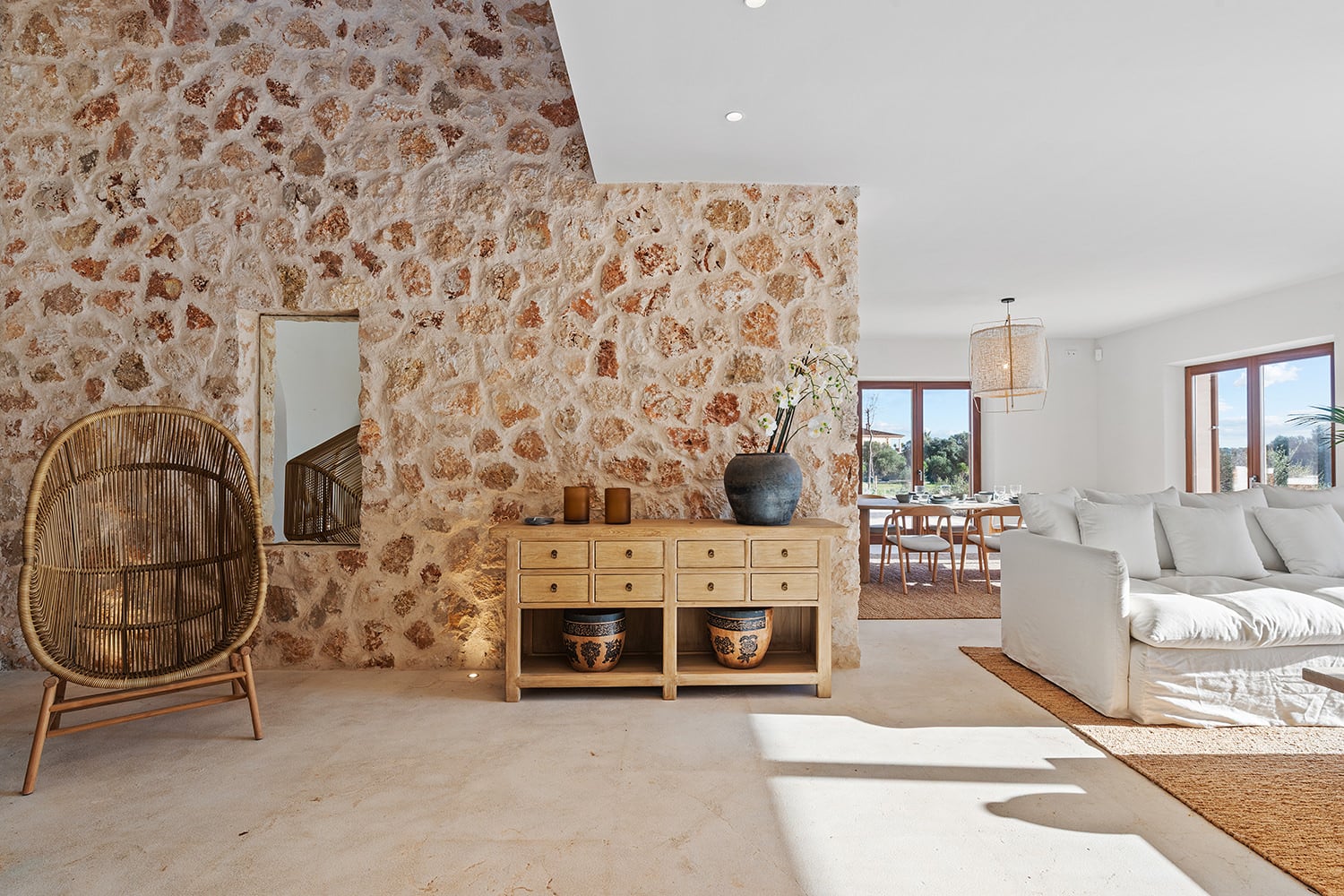 Entrance area with naturalstone