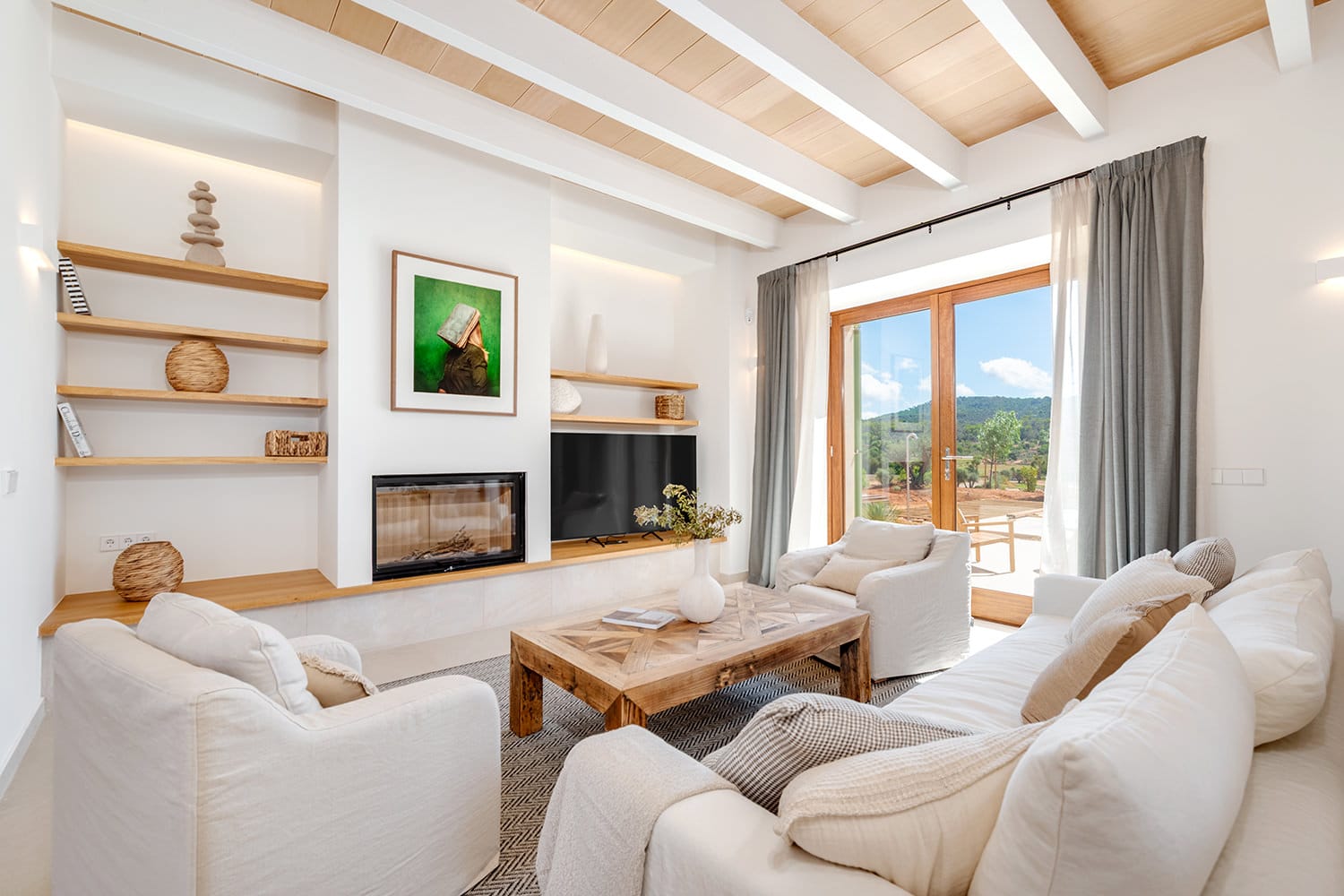 Living area with fireplace