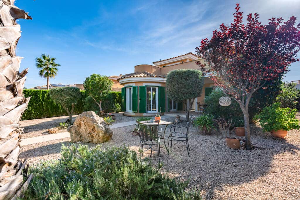 Cala MuradaMediterranean oasis of well-being – …