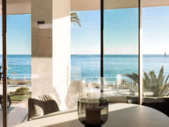 Refurbished luxury apartment on the beach promenade of Portixol