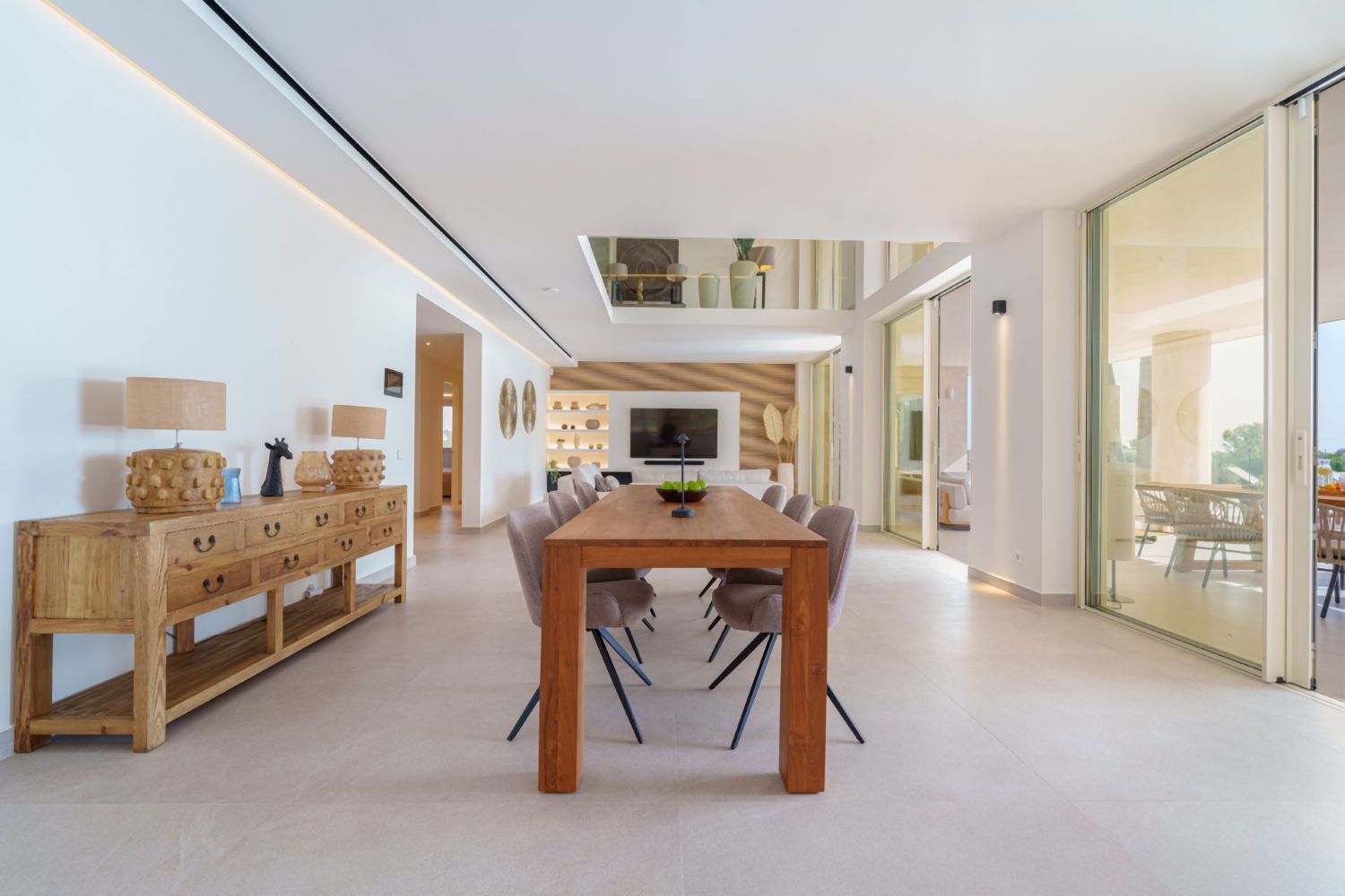 View to the dining area