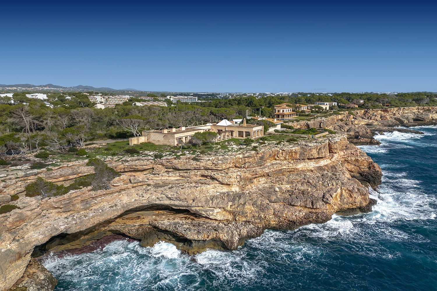 Villa in first sea line