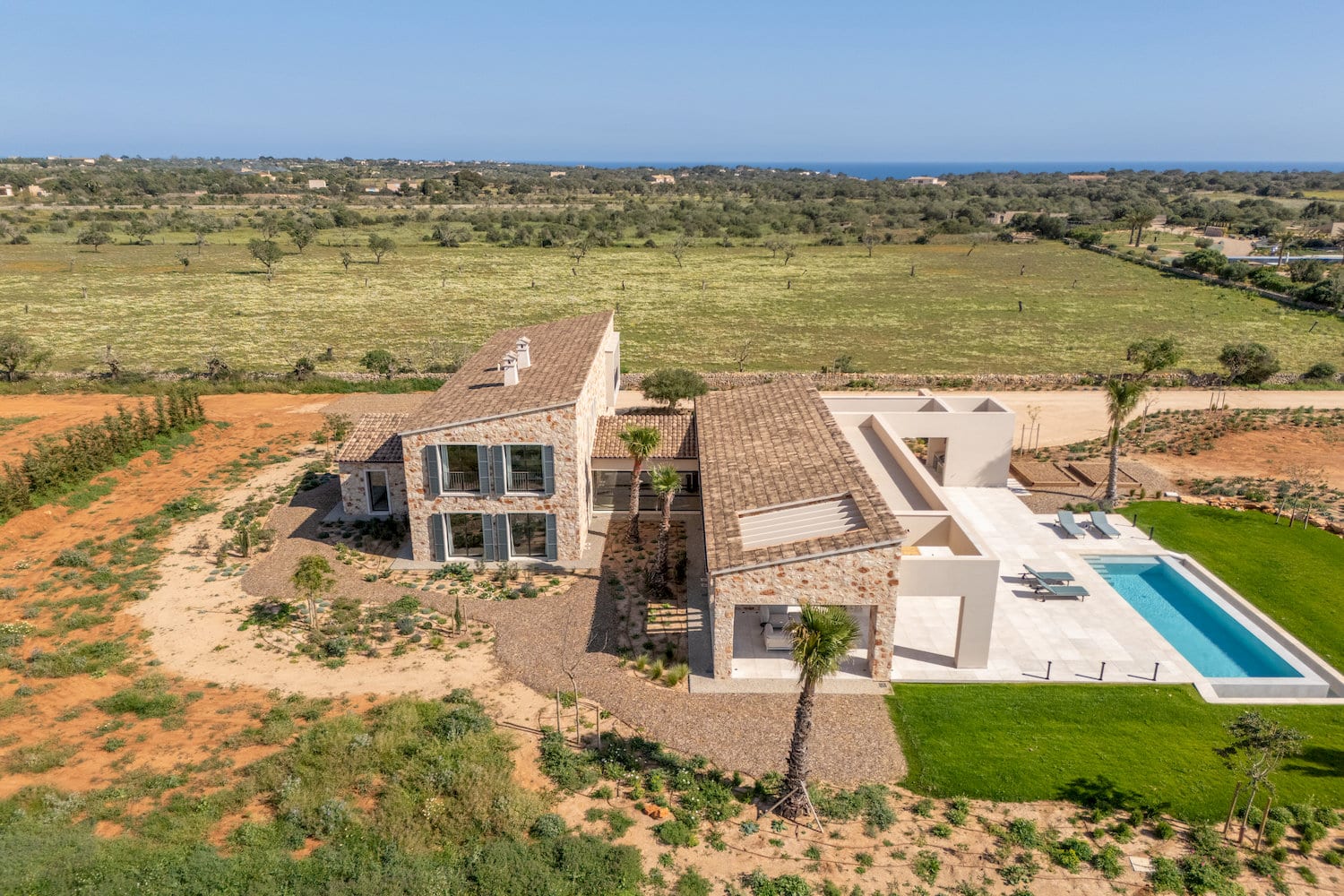 Property with pool and sweeping views