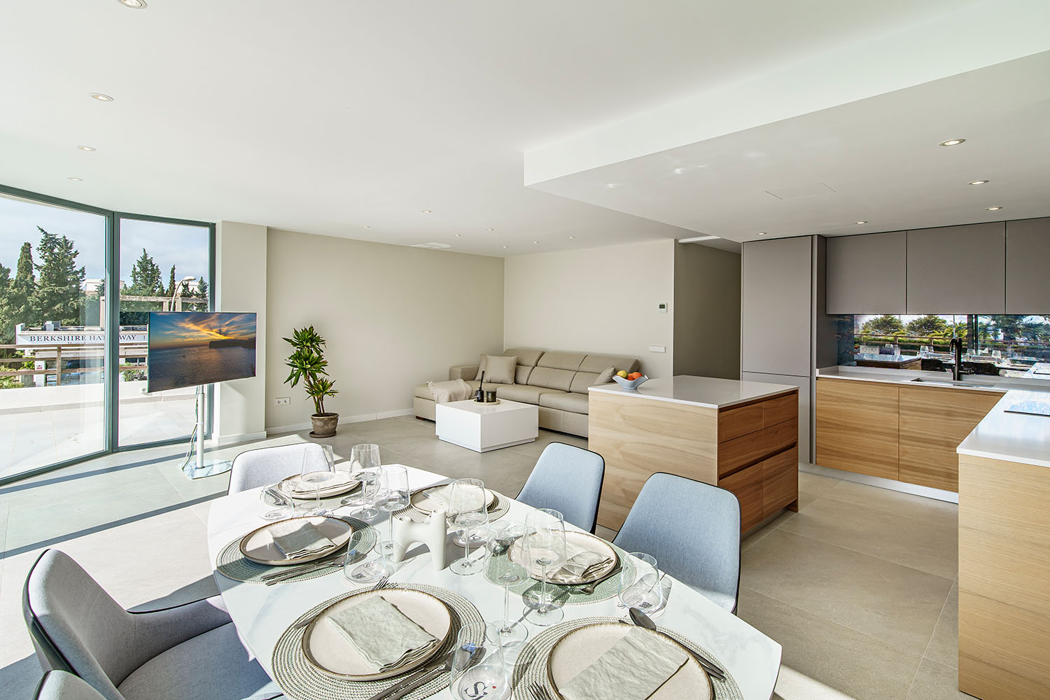 Portals NousStylishly renovated apartment with spacious terrace – photo 5