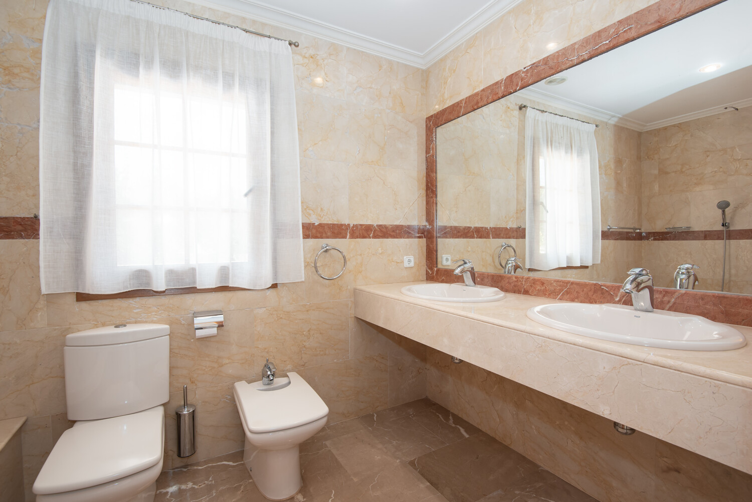 Elegant bathroom with double vanity