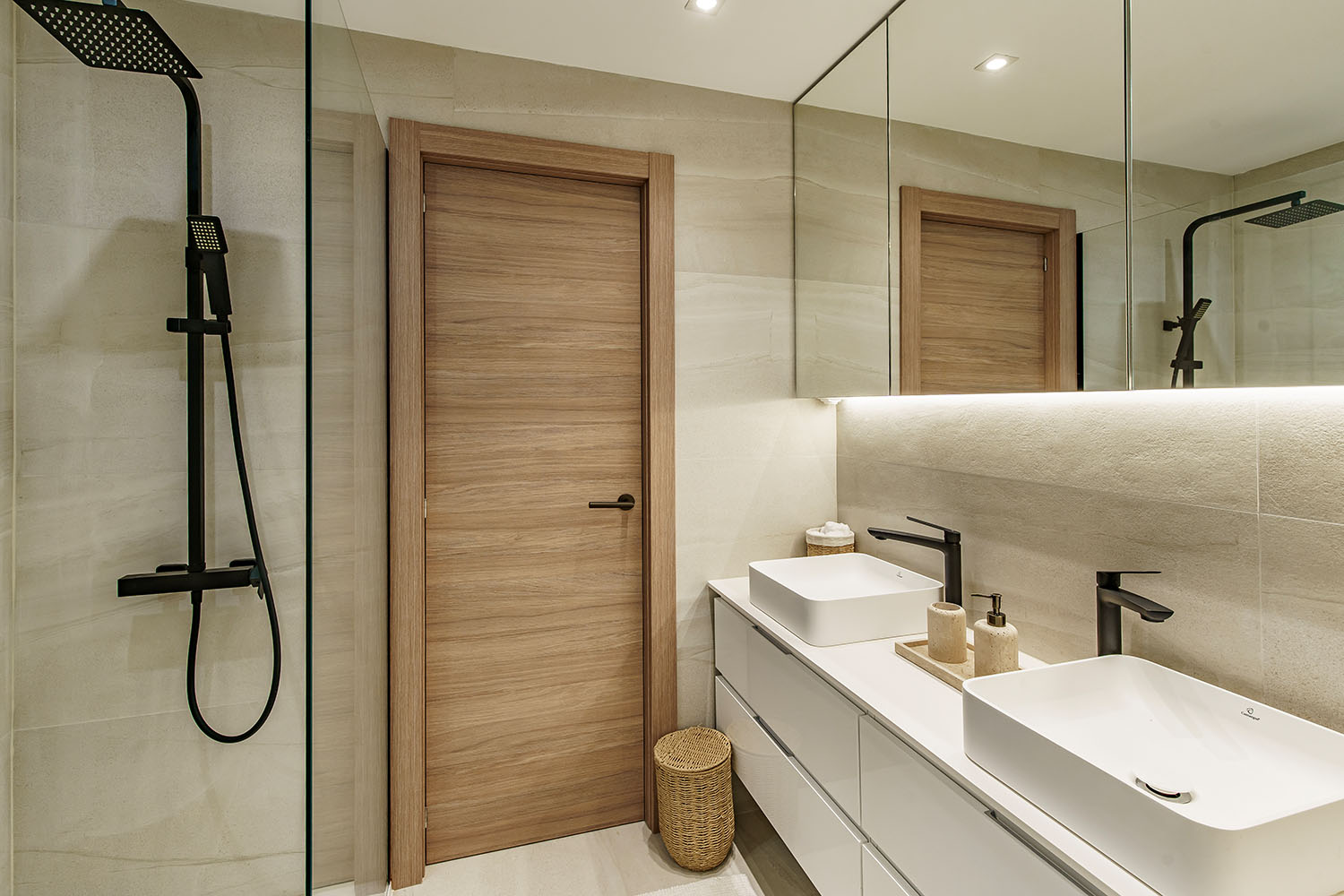 Portals NousStylishly renovated apartment with spacious terrace – photo 13