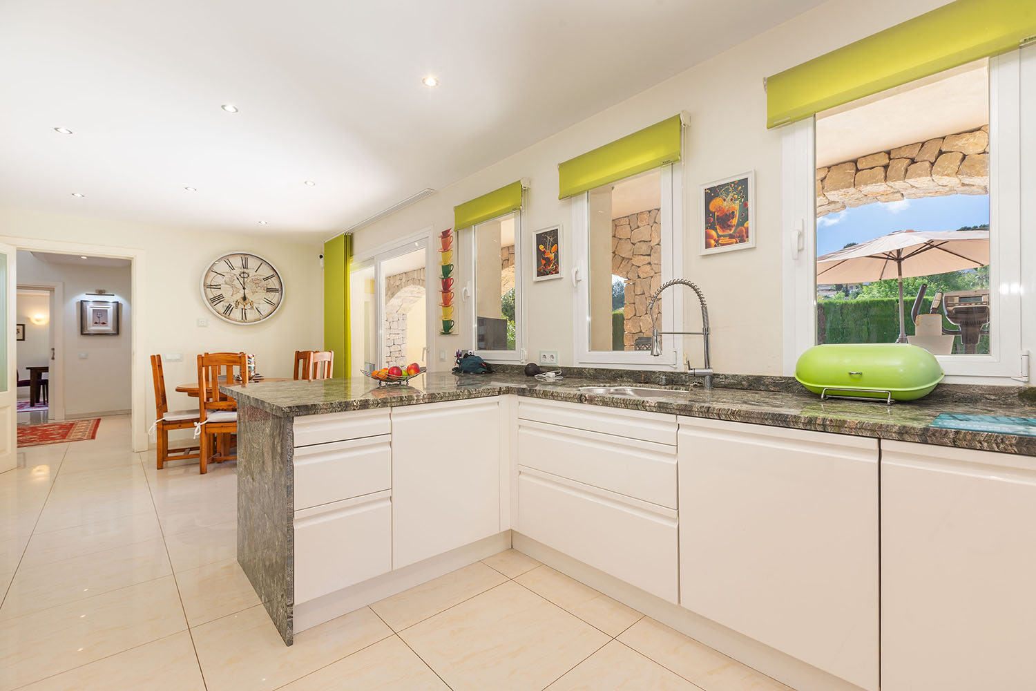 27351-villa-mit-pool-costa-de-la-calma-mallorca-h