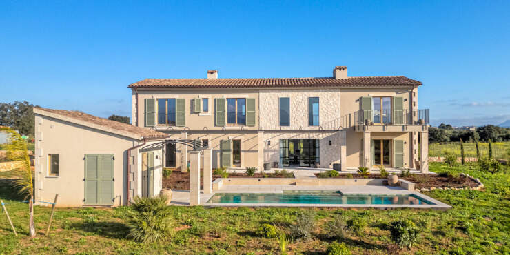 Modern new-build finca with vineyard and panoramic views in Binissalem