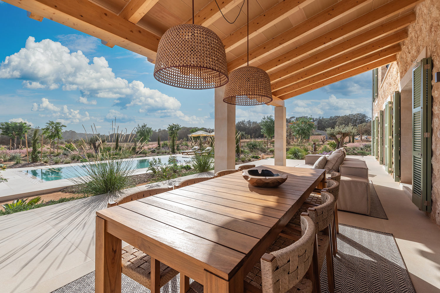 Covered terrace with panoramic views