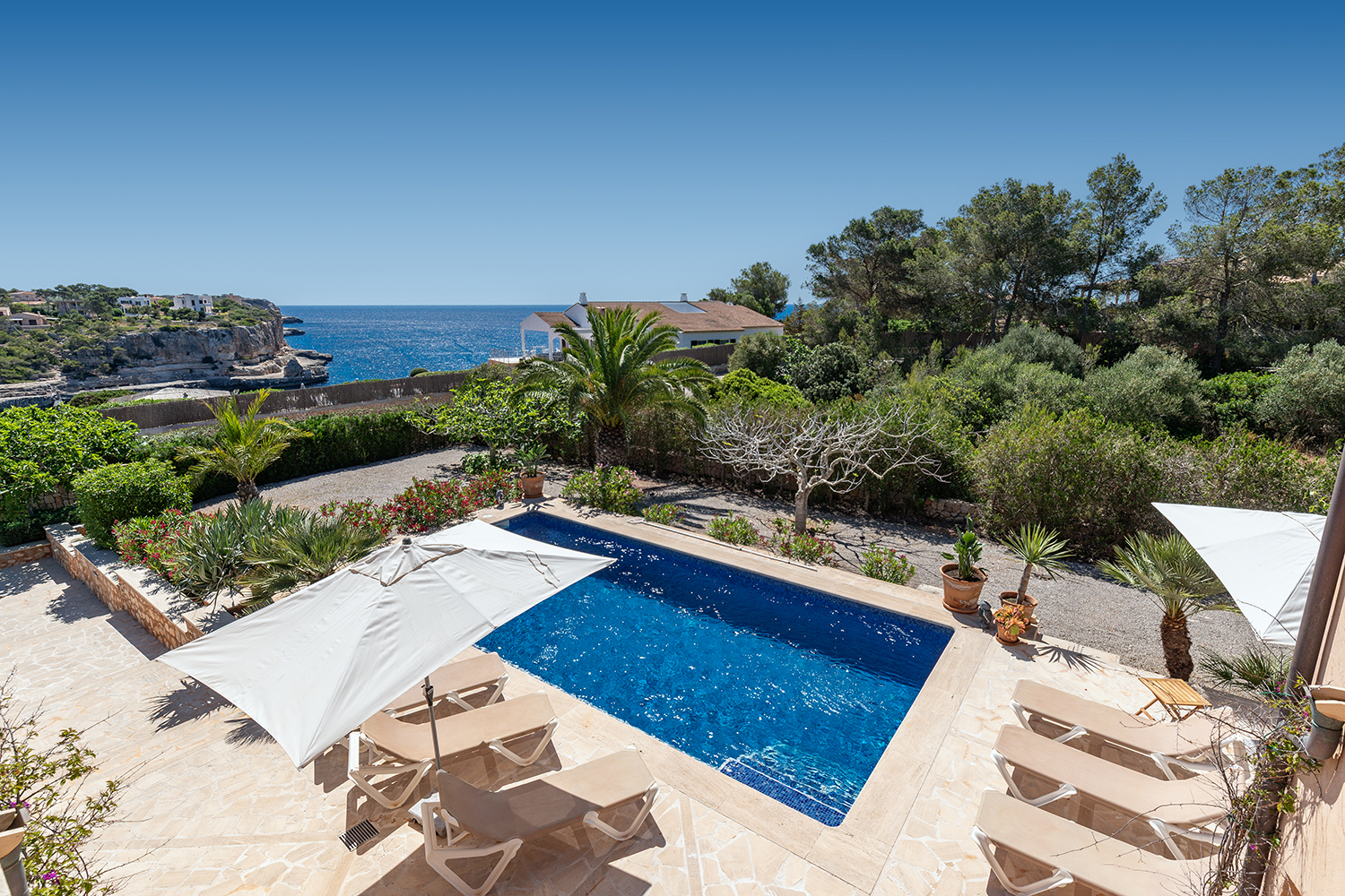 Fantastic villa within walking distance of the idyllic beach in Cala Santanyí