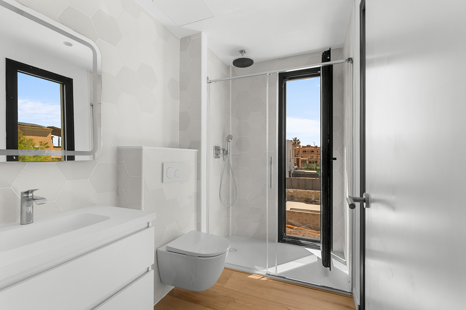 One of 3 bathrooms