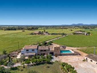 Agrotourism finca with 5 residential units not far from Es Trenc