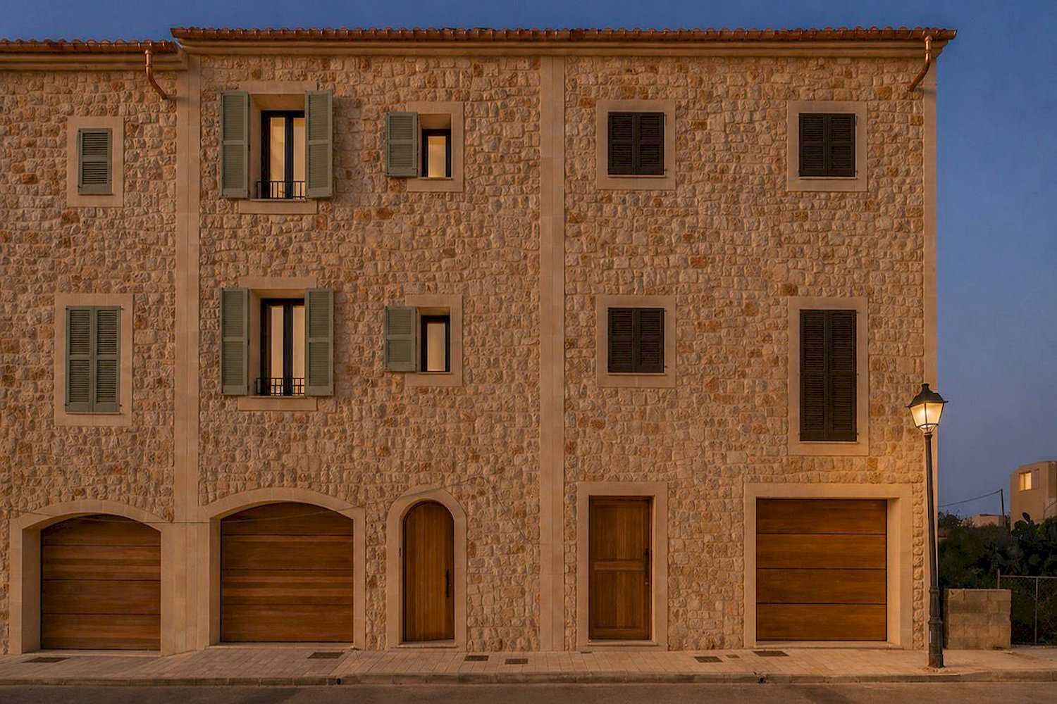 Natural stone facade