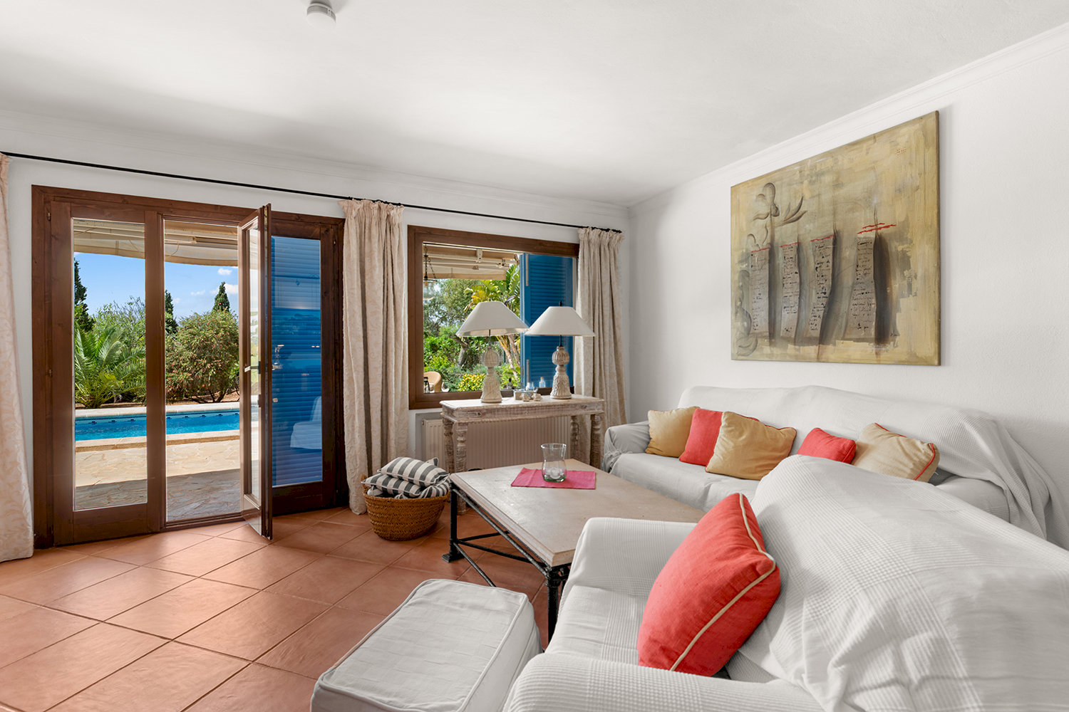 Living area with terrace access