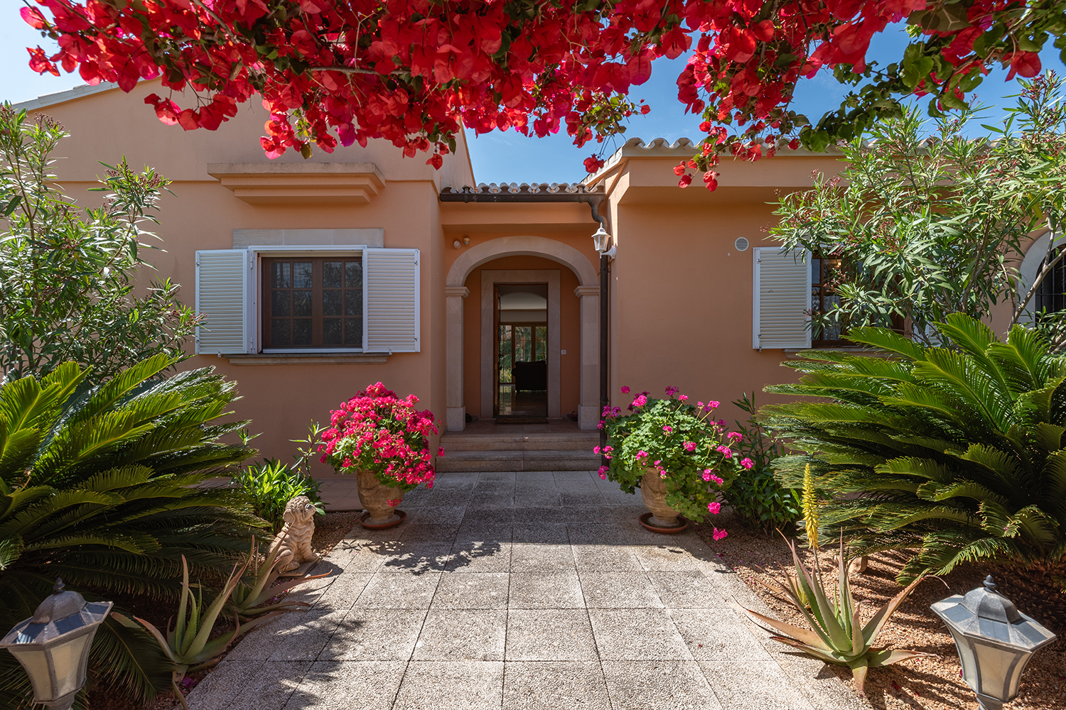 Charming entrance area