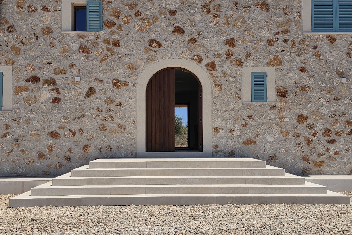 Beautiful newly built finca between Santanyi and Ses Salines