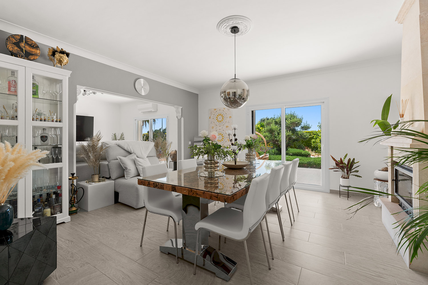 dining room
