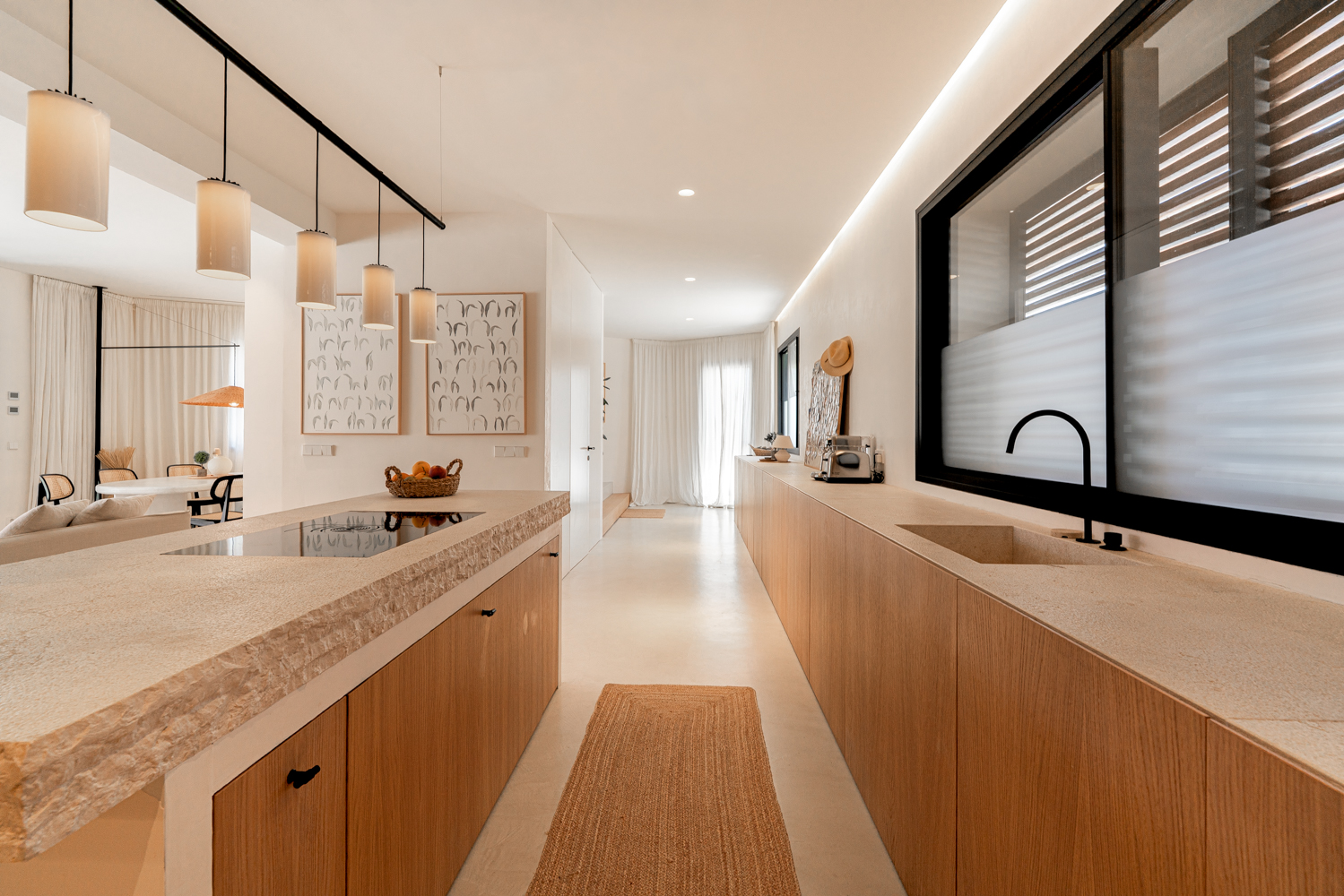 Fully equipped kitchen