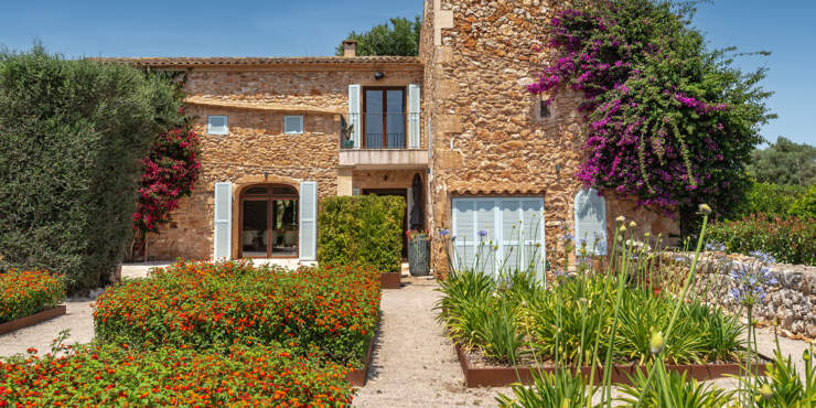 Mediterranean finca oasis with absolute privacy, SPA area, tennis court and panoramic views