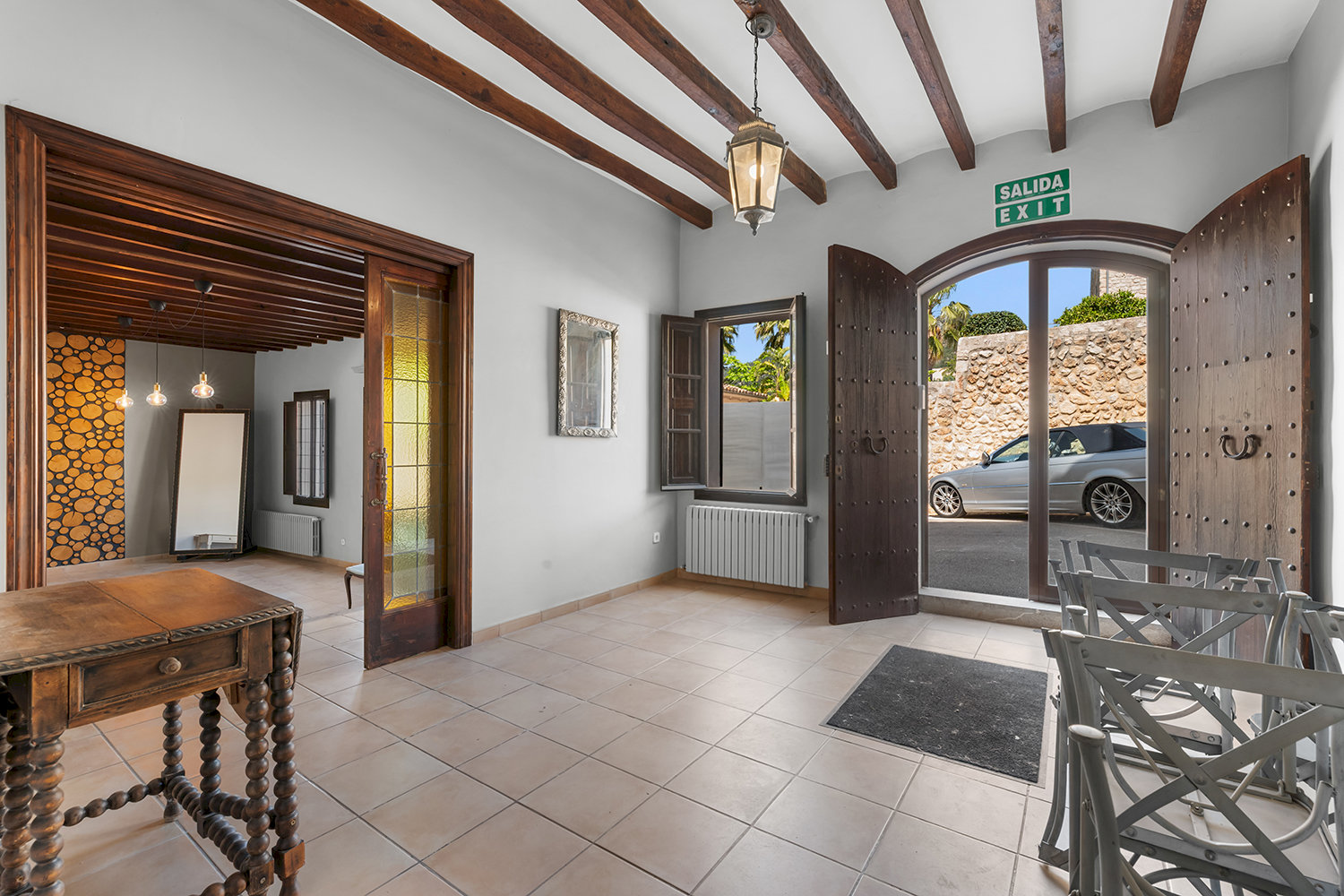 Authentic wooden doors and ceiling beams