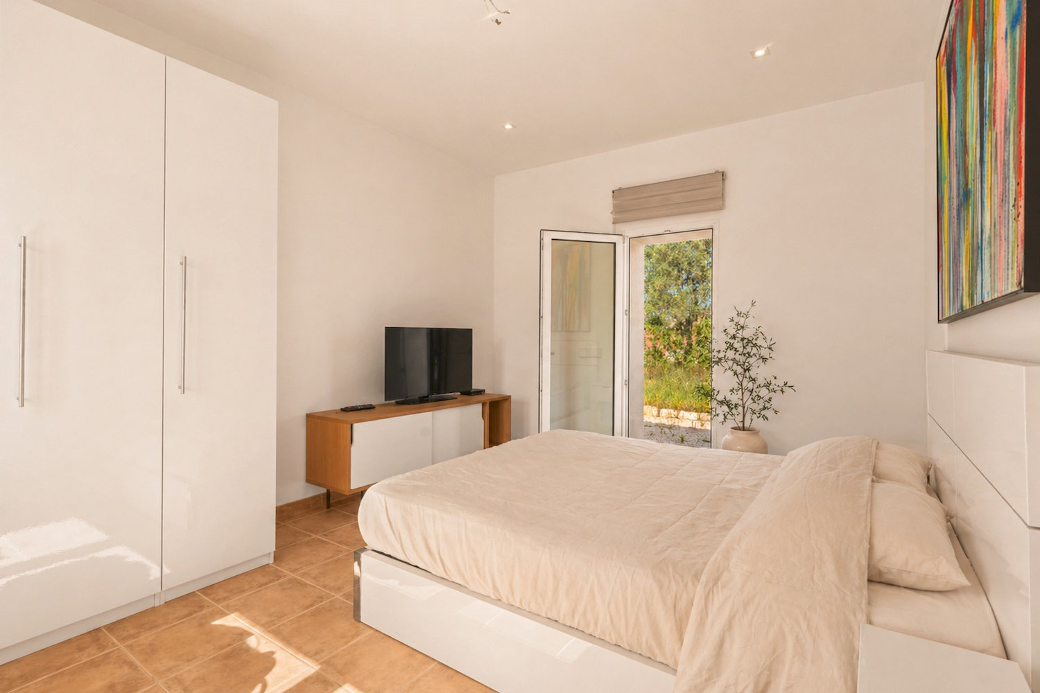Elegant bedroom with clean lines and tranquil ambiance