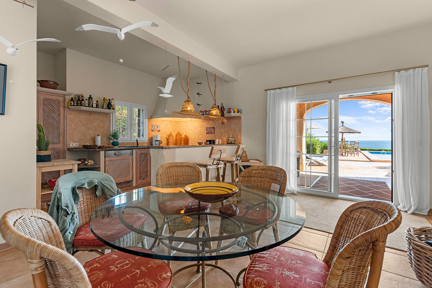 Kitchen and dining area
