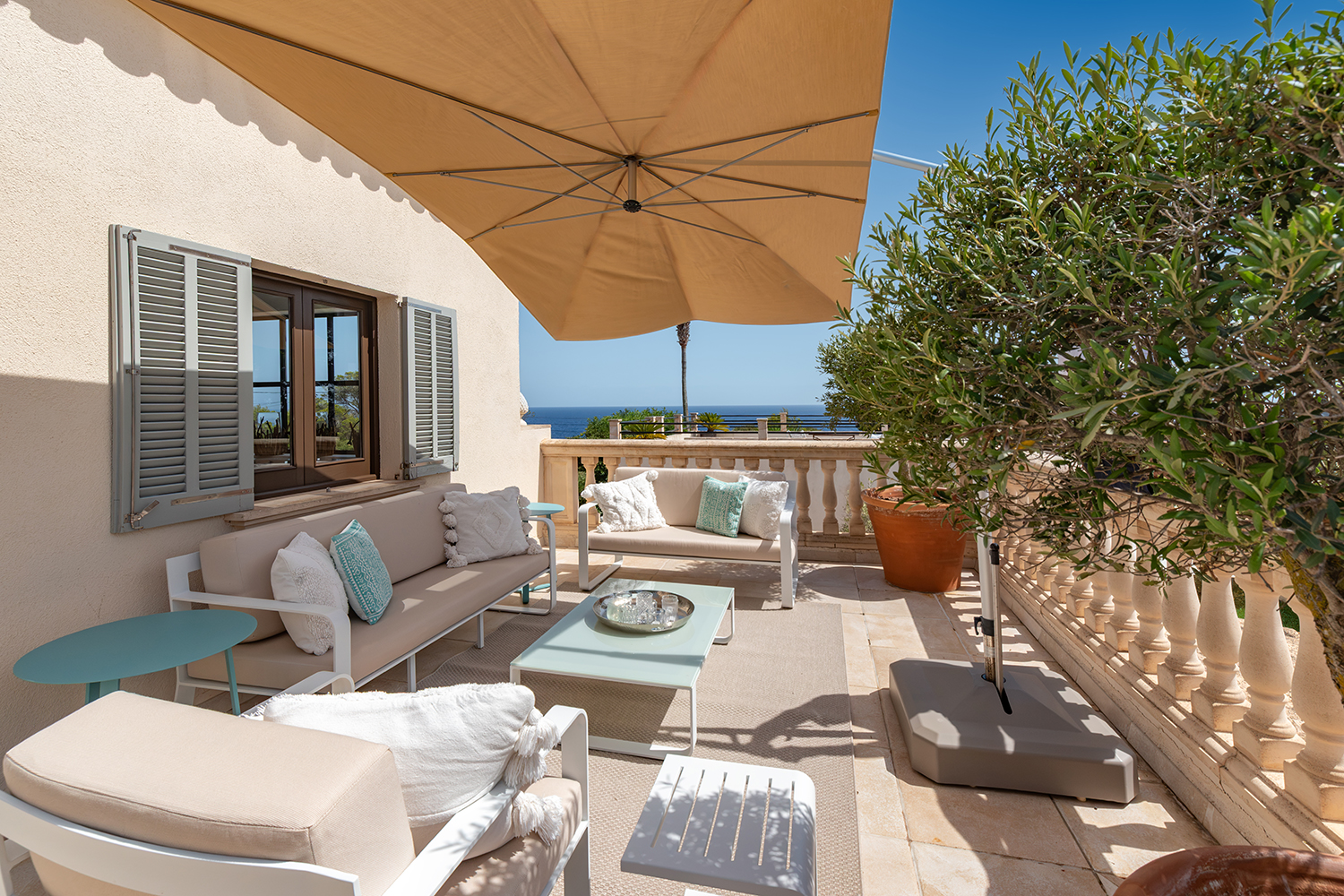 Terrace with sea view