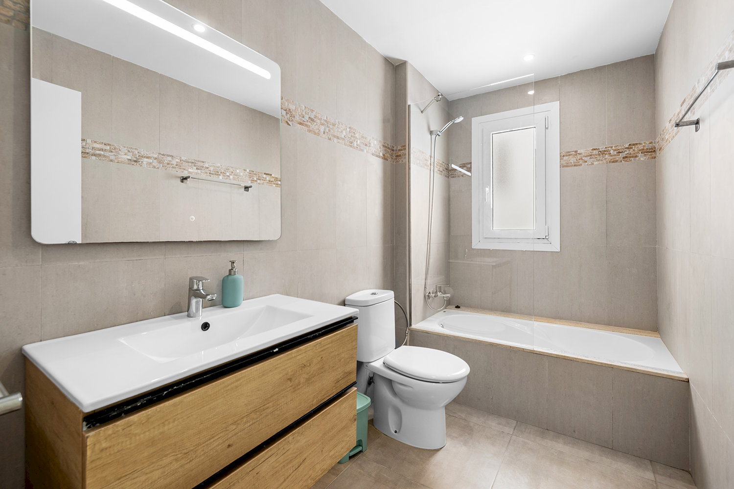Bathroom with bathtub