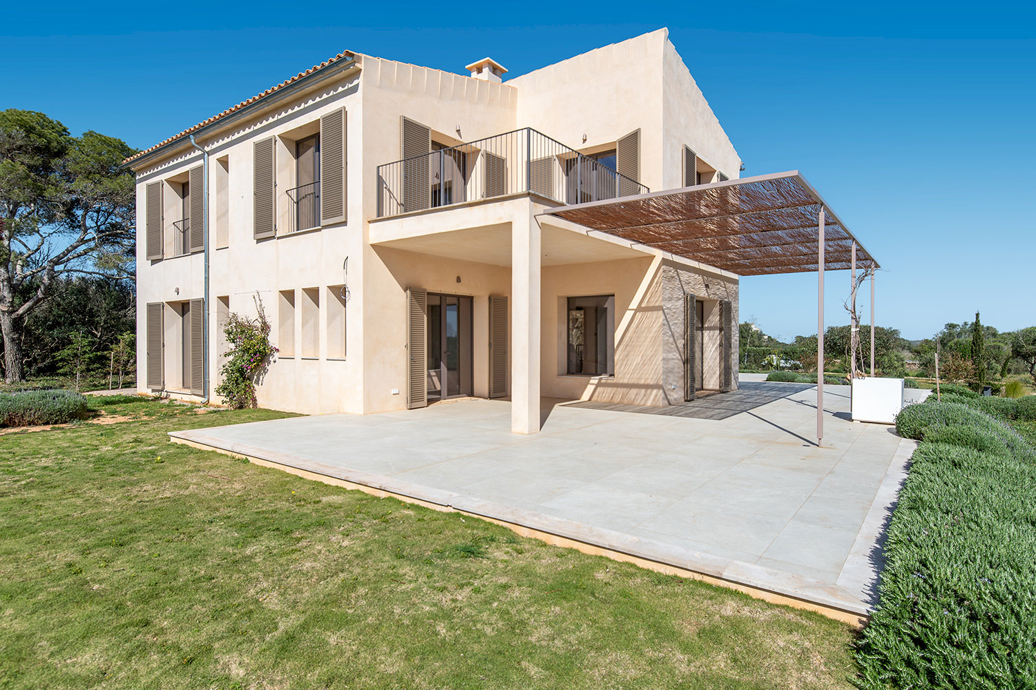 Large terraces