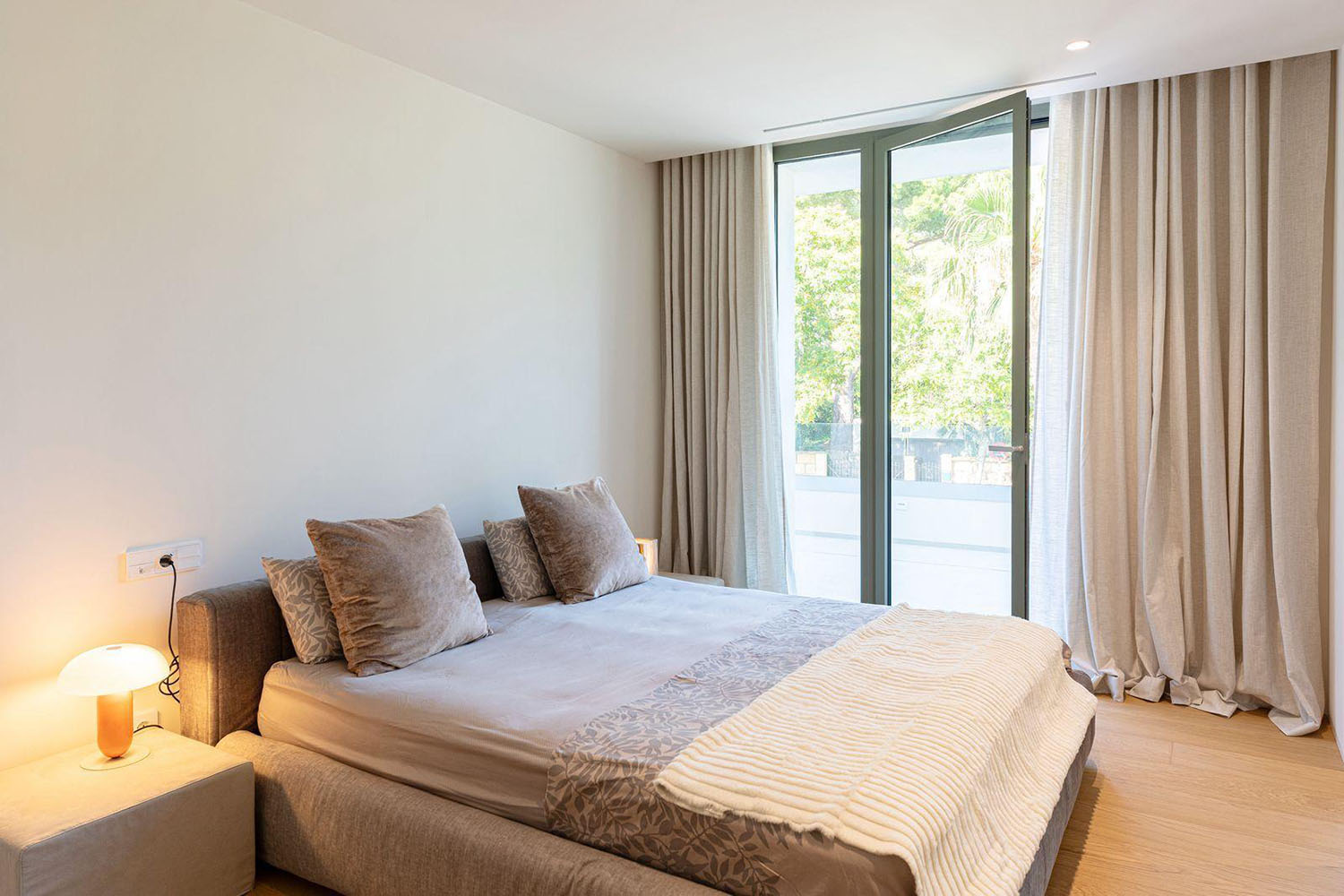 27541-villa-santa-ponsa-mallorca-neu-o